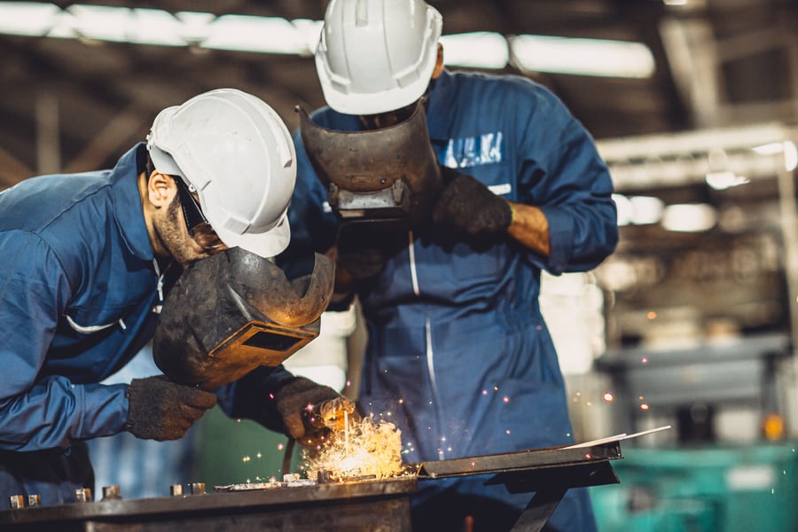 AdobeStock_637844031_manufacturing-main banner resize